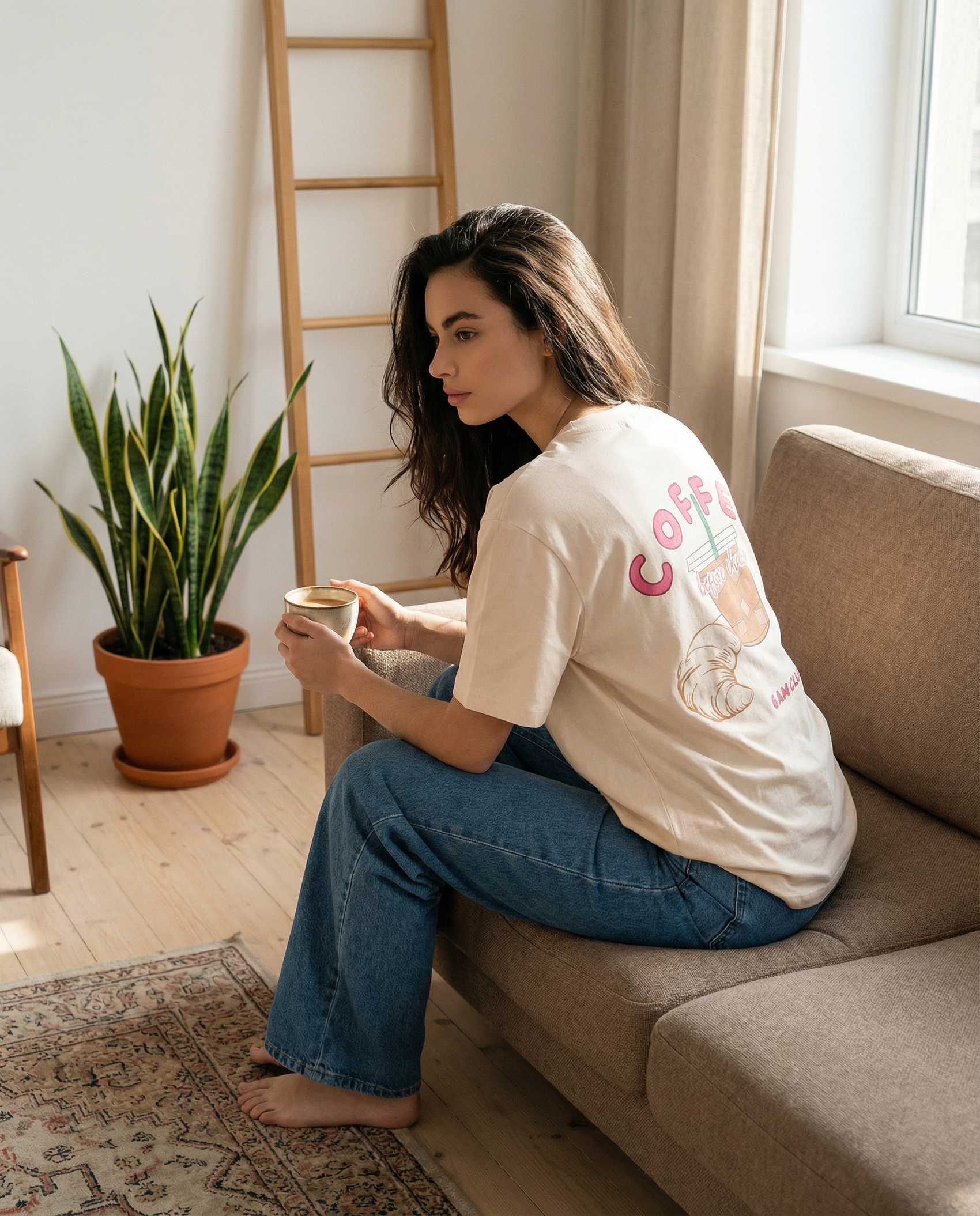 Coffee before chaos oversized T-Shirt