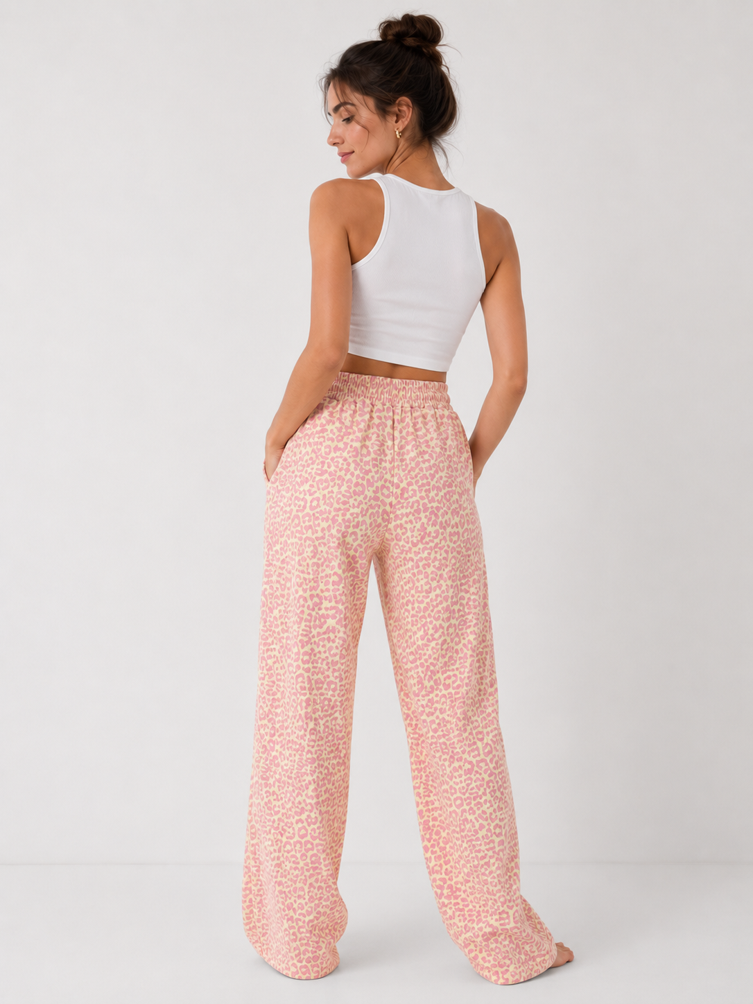 Neon Leoprint Sweatpants