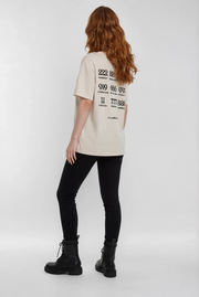 Vintage weißes Oversized Damen T-Shirt mit grafischem Backprint von La Label Beige