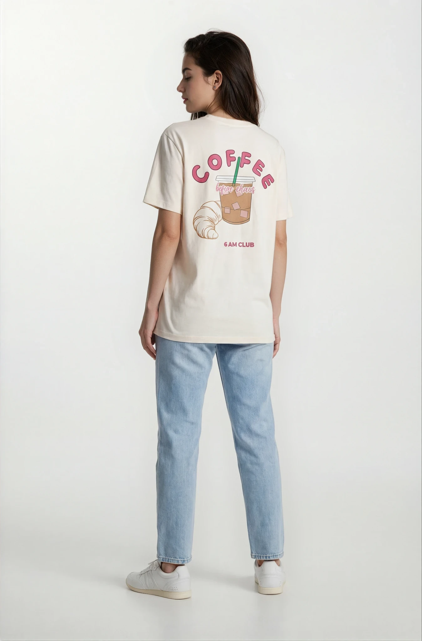 Coffee before chaos oversized T-Shirt